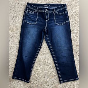 Maurice’s Dark Wash Capri with White Stitching